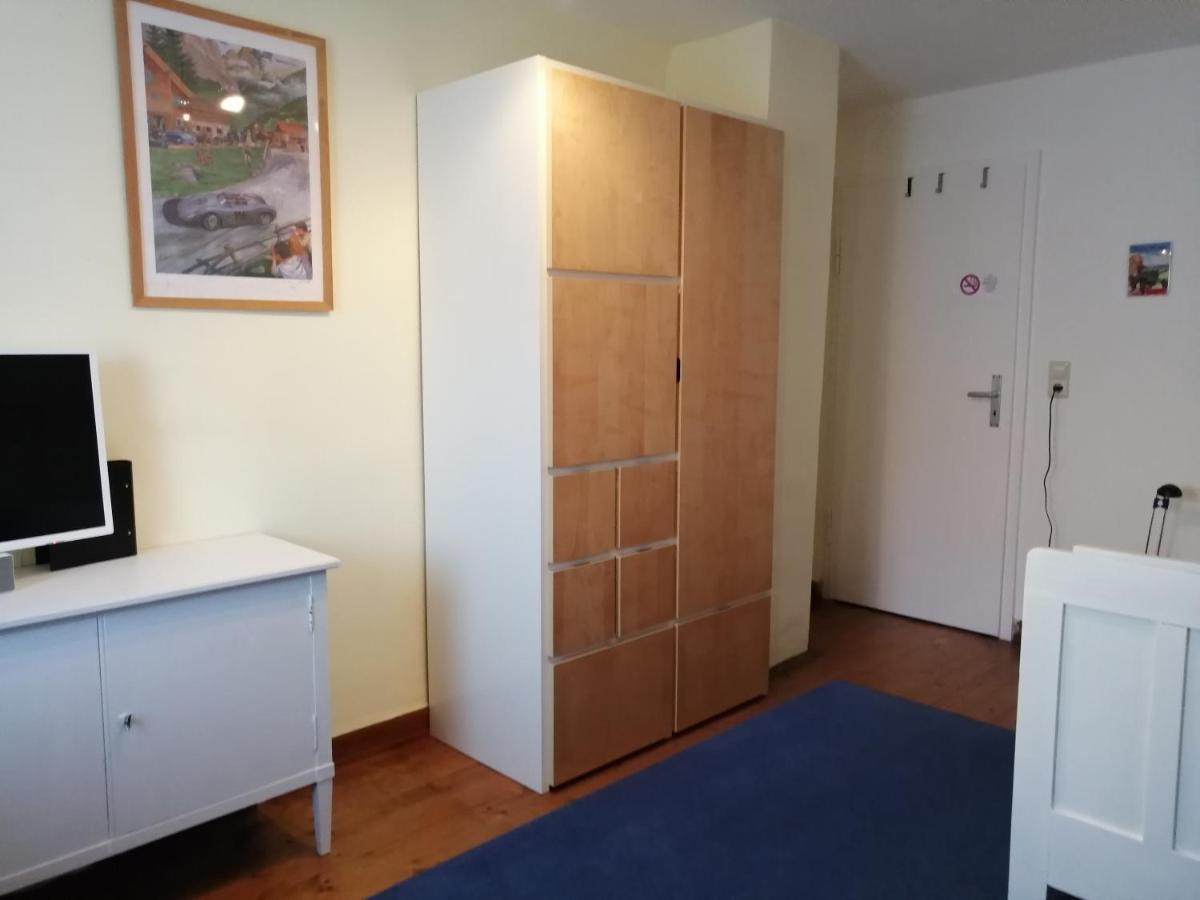 Apartment & Zimmer Familie Trescher Tubingen Bagian luar foto