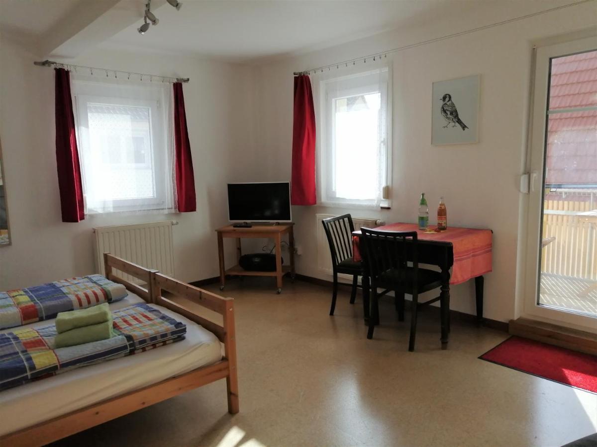 Apartment & Zimmer Familie Trescher Tubingen Bagian luar foto