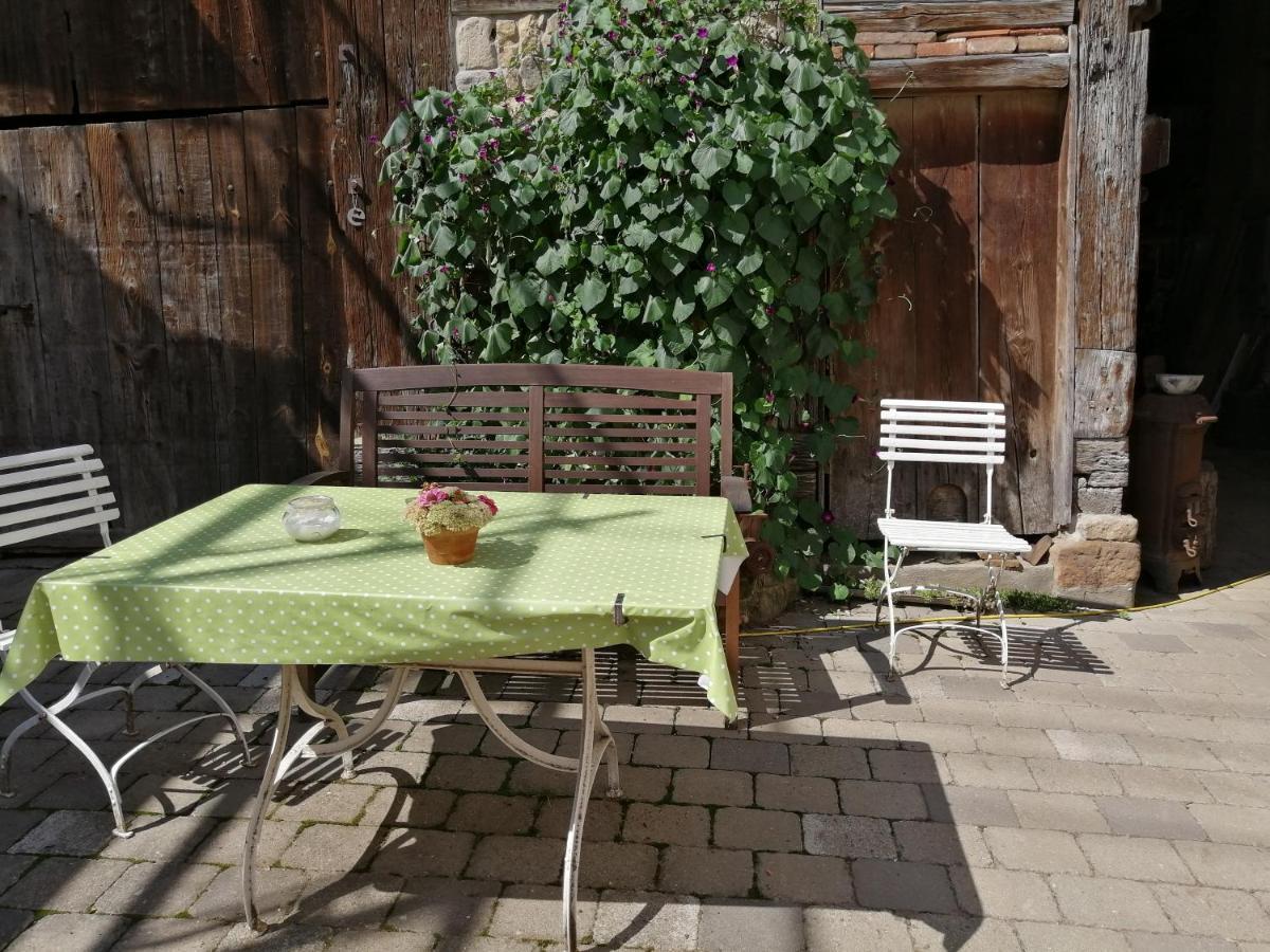 Apartment & Zimmer Familie Trescher Tubingen Bagian luar foto